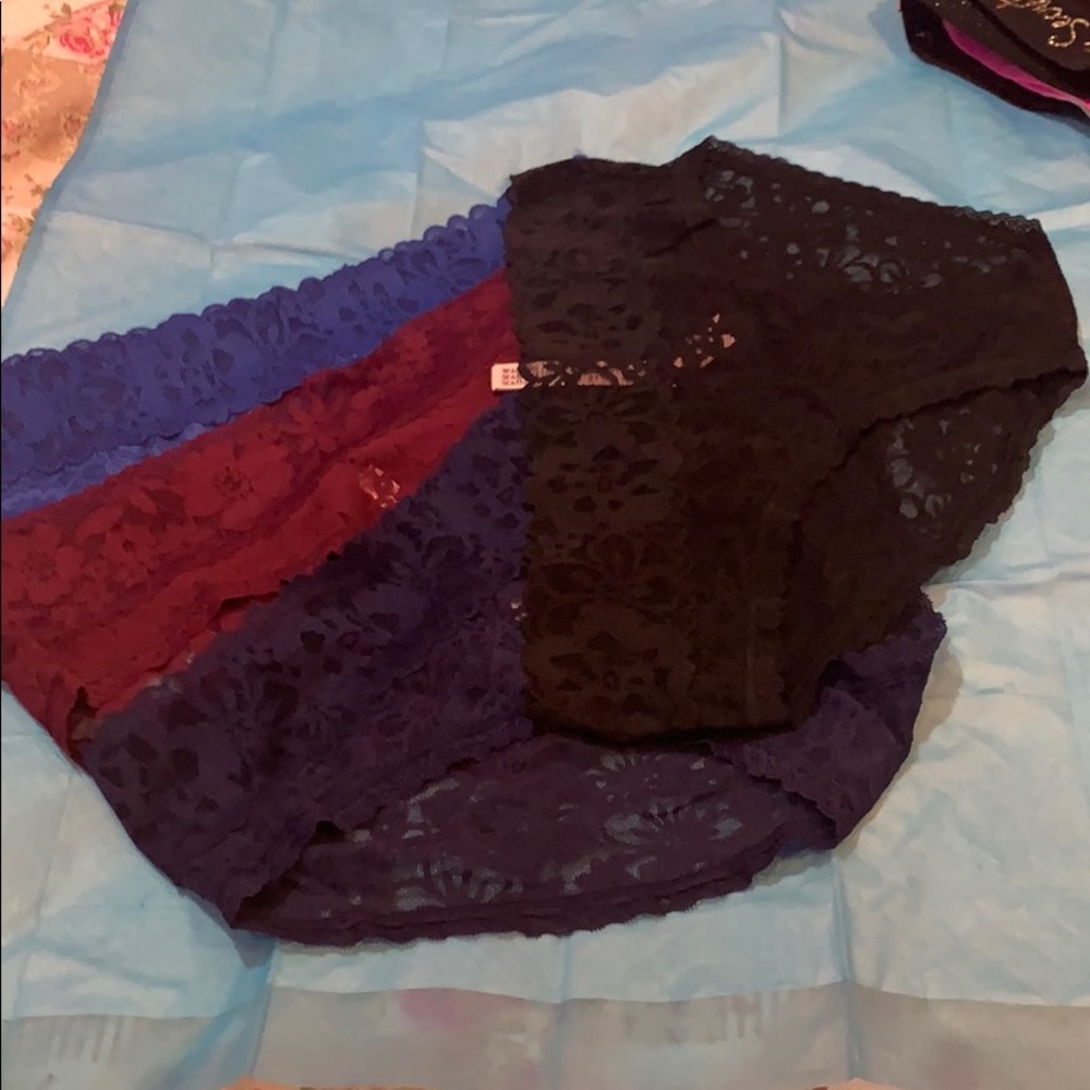 New!! 4 pairs of Victoria Secret underwear